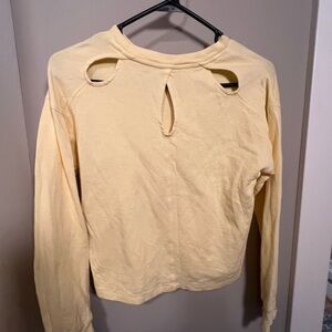 Athleta Girl Beachy Breeze lightweight sweatshirt in perfect yellow M 8/10
